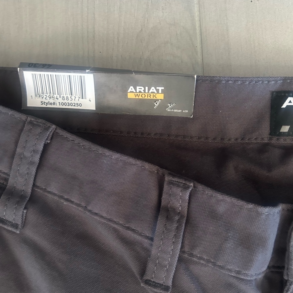 Ariat Rebar M4 Made Tough Dura Stretch Relaxed Straight Leg Size 46 x 30 - Picture 5 of 8